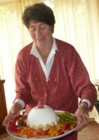 Frau Gatteschi verwöhnt mit toskanischer Küche