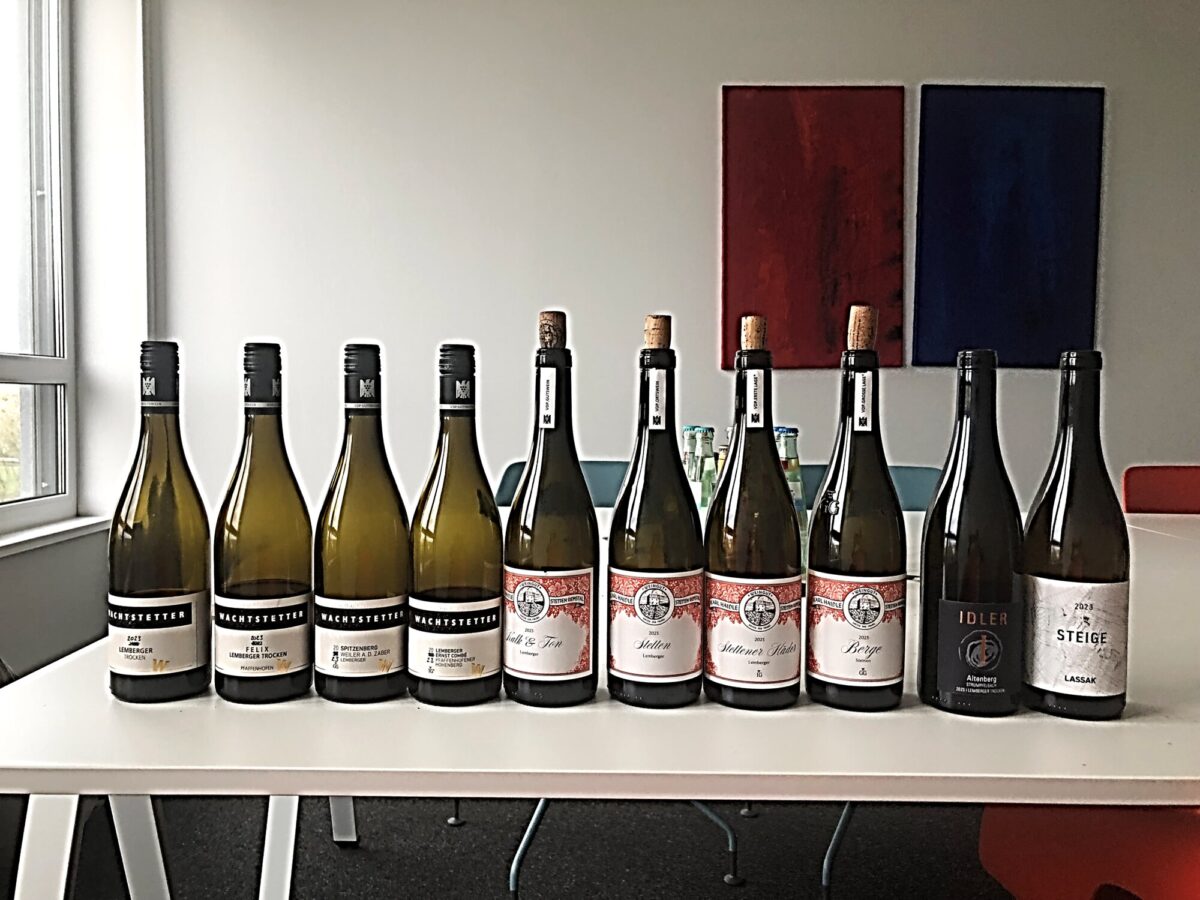 Aufstellung der Lemberger-Verkostungsweine von Wachtstetter, Haidle, Idler und Lassak