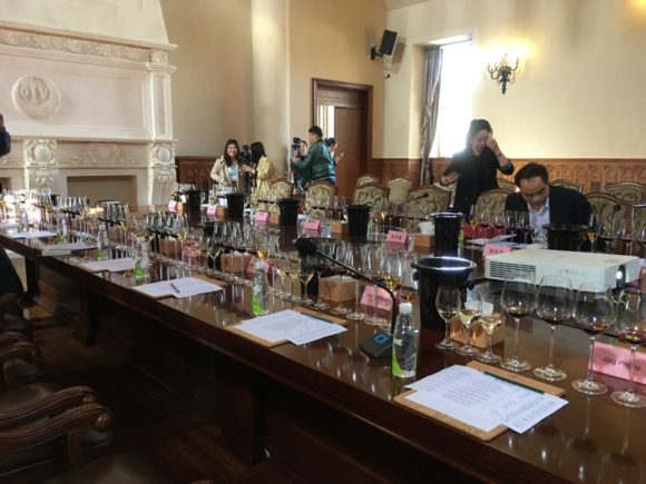 Offizielles Tasting bei Changyu mit Weinen unter Mitarbeit von Lenz Moser